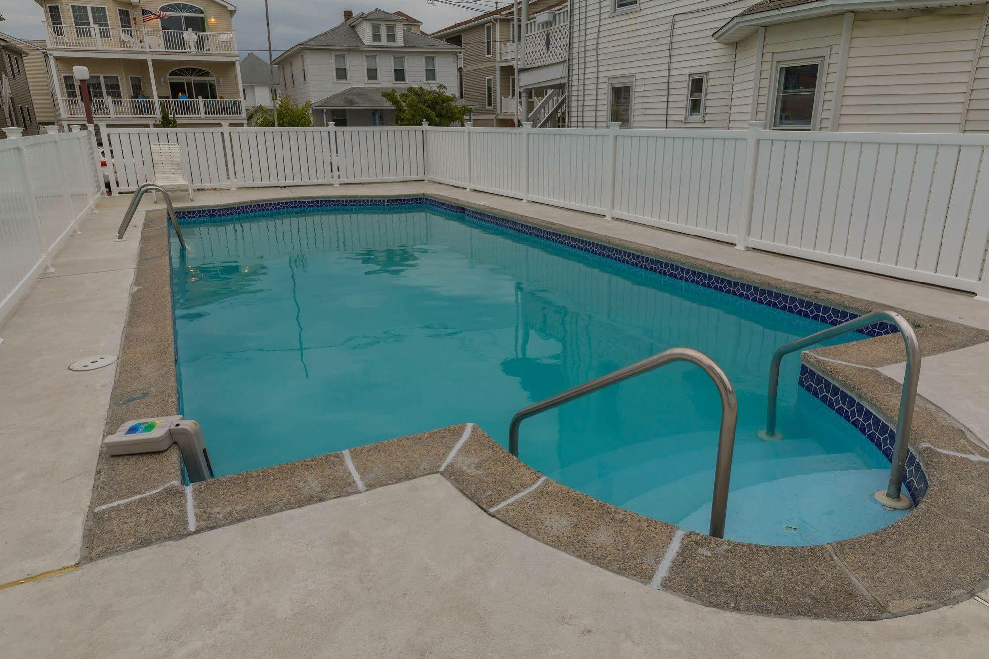 Travelodge & Boardwalk Motel Wildwood